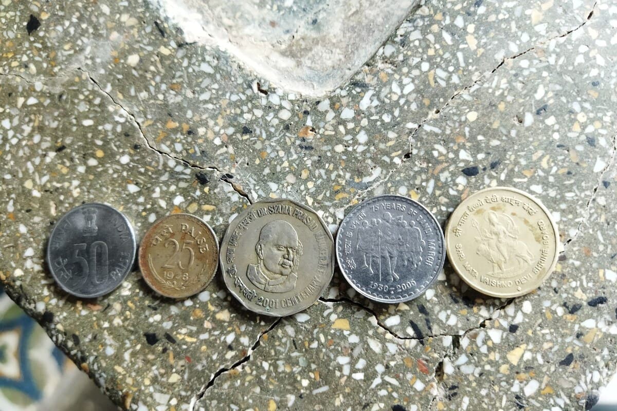 Altın, gümüş ve bakır Fed ve yapay zekâ endişesiyle sert düştü