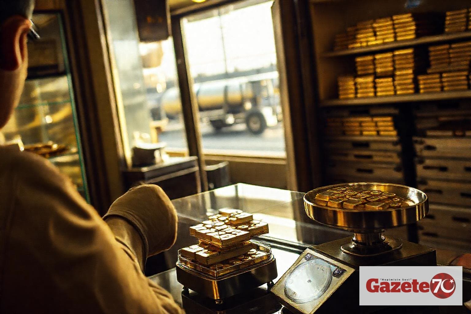 Petrol ve zayıflayan doların desteğiyle ons altın toparlandı, hafta 4.379,59 $ ile kapandı